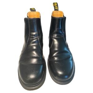 Dr. Martens Black Leather Chelsea 2976 Men's Boots